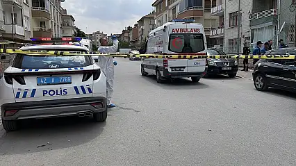 Konya'da dehşet: Ailesinin boğazını keserek öldürdü