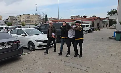 Çaldıkları altınları paylaşıp eğlenmişlerdi, cezaevinin yolunu tuttular