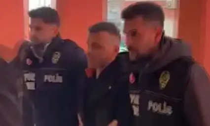 Çocukların maçında kadın hakeme saldıran antrenör tutuklandı