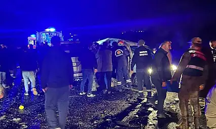 Korkunç kaza: 4 Ölü, 5 yaralı