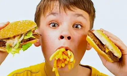 Obez çocukların sayısı ilk kez düşük kilolu çocukları geçti