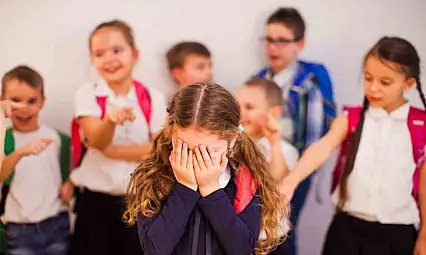 Türkiye'de akran zorbalığına karşı kapsamlı mücadele sürüyor