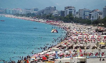 Türkiye, yılın ilk 6 ayında turizm gelirinde rekor kırdı