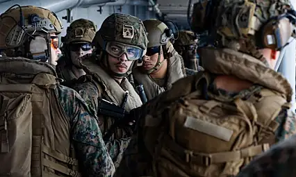 USS Tripoli 3 Bin 500 Personelle Orta Doğu'da