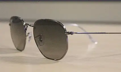 Uzmandan miyopi uyarısı: 2050'de dünyanın yarısı gözlük takabilir