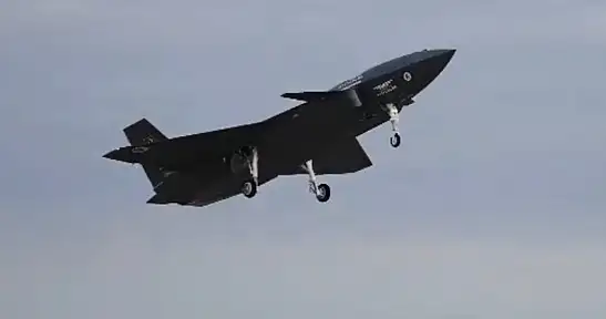 Bayraktar Kızılelma, eğitim uçuşunu başarıyla tamamladı