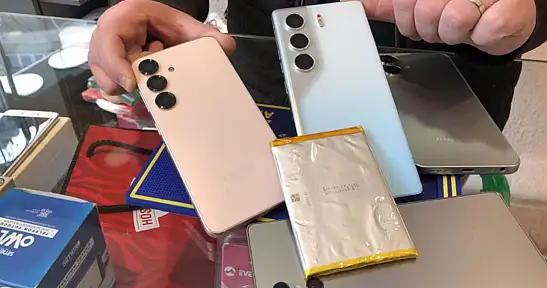 Uzmarlardan uyarı: Telefonu soğukta bırakmayın, metal yüzeye koymayın