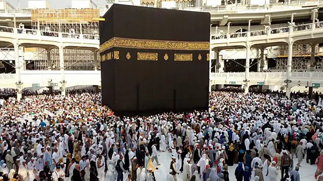 2026 Hac kurası tarihi belli oldu: 1 milyon 799 bin kişi bekliyor