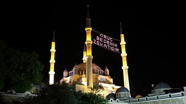 Anket sonuçları açıklandı! Türkiye'nin yüzde 77'si oruç tutuyor