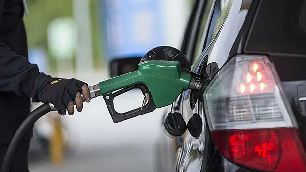 Araç sahipleri dikkat: Motorine indirim geliyor