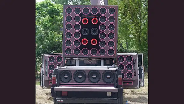 Araçlara sonradan takılan ses ve görüntü sistemlerinin sökülmesi için süresi tanındı