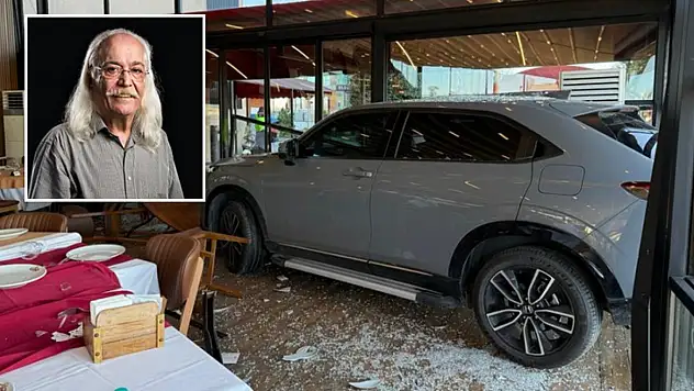 Cahit Berkay'ın aracı restorana girdi