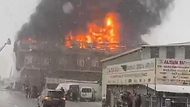 Çakmak fabrikasında yangın