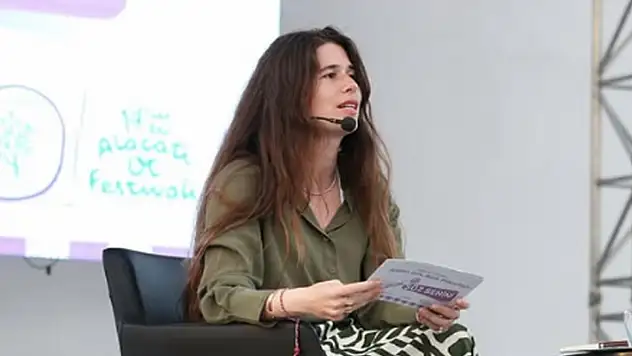 Çeşme Belediye Başkanı Lal Denizli ifadeye çağrıldı