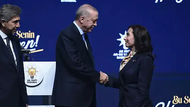 CHP'den istifa eden Özlem Vural Gürzel AK Parti'ye katıldı