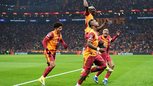 Cimbom Liverpool'u devirdi: Avantajı kaptı