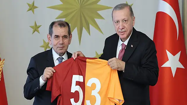 Cumhurbaşkanı Erdoğan'dan Galatasaray'a şampiyonluk tebriği