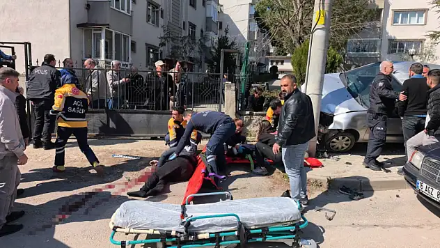 El freni çekilmeyen otomobil dede ve torunlarını ezdi: 1 ölü, 2 ağır yaralı