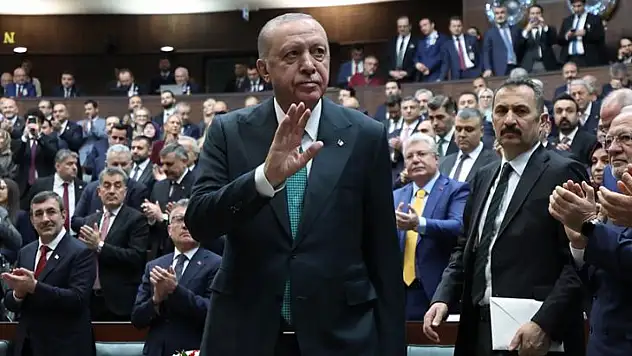 Emeklilerin bayram ikramiyesi ve maaşı ne zaman yatacak?