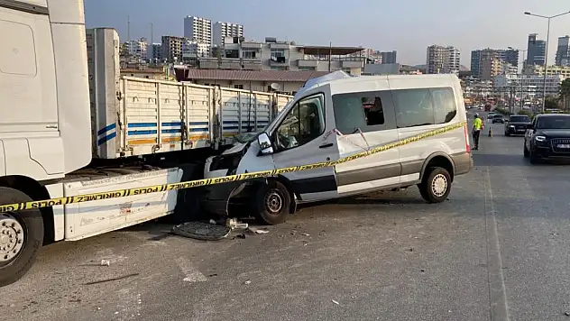 Feci Kaza: 2 ölü, 10 yaralı