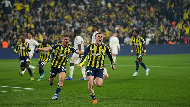 Fenerbahçe Beşiktaş'ı son saniyede devirdi