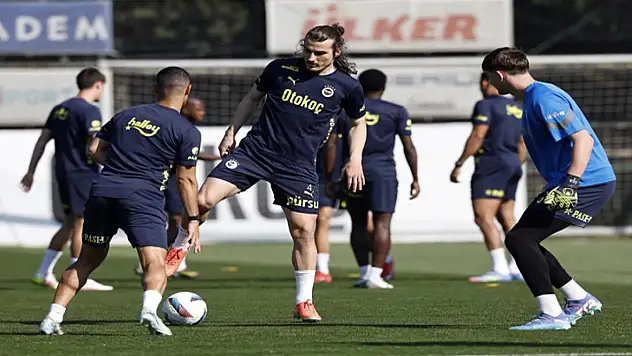 Fenerbahçe, ligin son haftası için antrenmanda