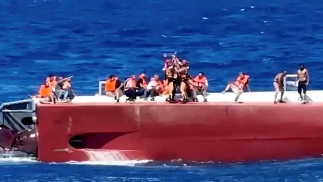 Feribot faciasında 18 kişiyi arama çalışmaları sürüyor