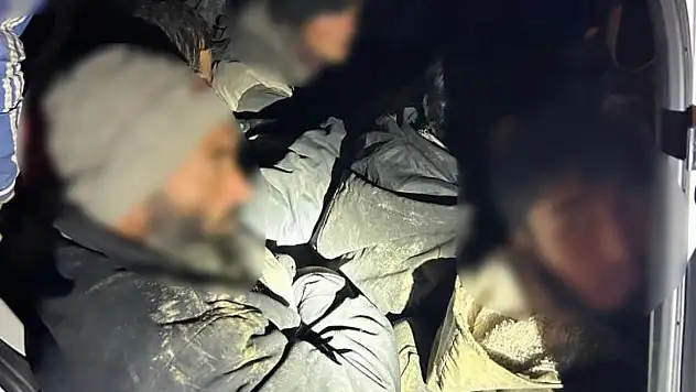 Göçmen kaçakçılığı operasyonu: 12 düzensiz göçmen yakalandı