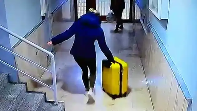 Güllü'nün kızı ve arkadaşının valizli görüntüleri ortaya çıktı