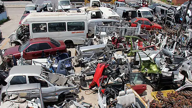 Hurda araç düzenlemesi geliyor: 25 Yaş üstü araçlara ÖTV muafiyeti fırsatı