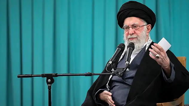 İran Dini Lideri Hamaney hayatını kaybetti