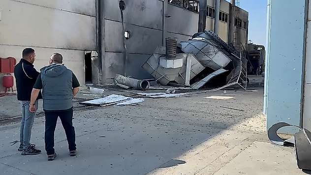 İzmir'de fabrika kazanı patladı: 3 işçi yaralı