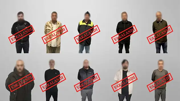 Kırmızı bültenle aranan 10 suçlu Türkiye'ye getirildi
