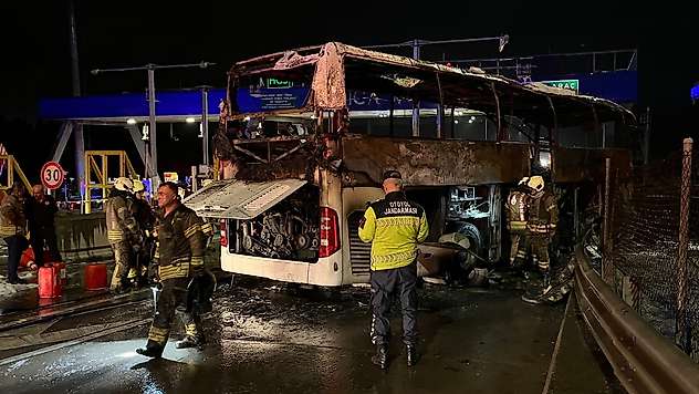 Kuzey Marmara Yolu'nda feci kaza: 2 ölü 8 yaralı