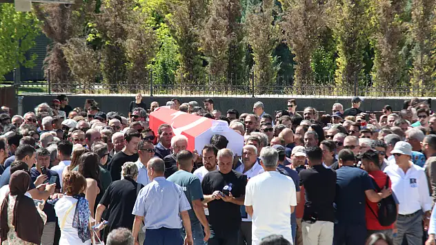 Serhat Kılıç son yolculuğuna uğurlandı