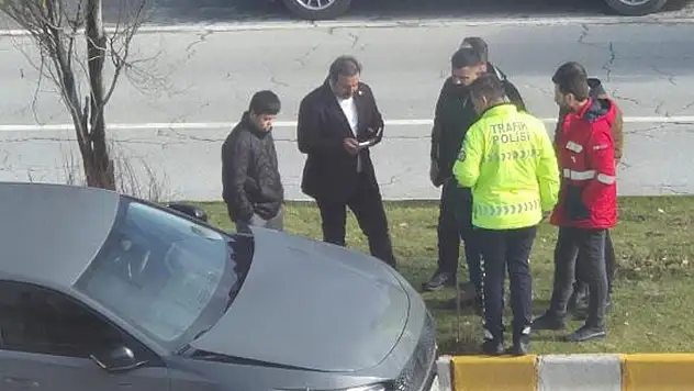 Şırdancı Mehmet yayaya çarptı: Kadının kolu ve bacağı kırıldı