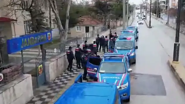 Suç örgütlerine 15 ilde operasyon: 140 gözaltı