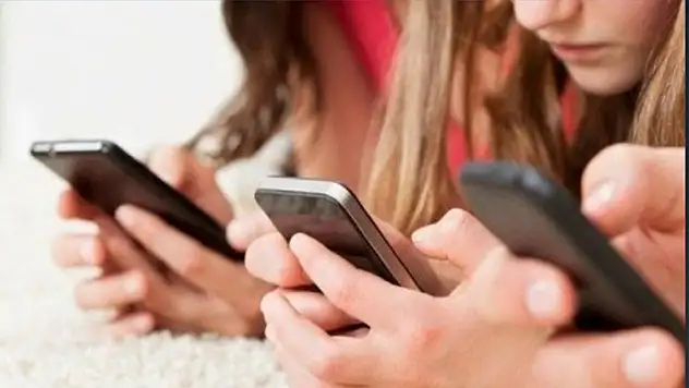 TBMM'DE çocuklara sosyal medyaya yaş sınırı, gece internet kısıtı önerisi