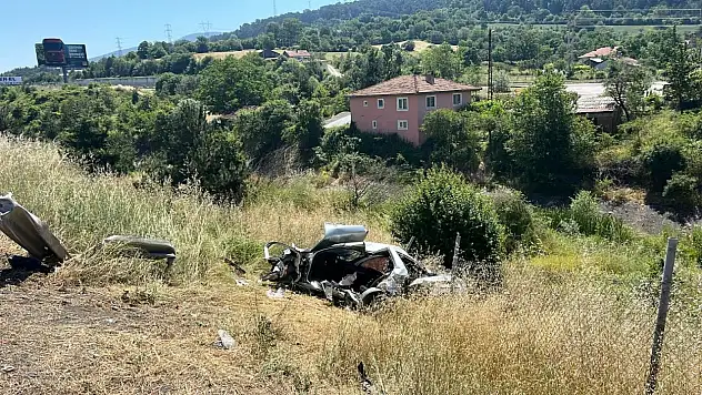 TEM Otoyolu'nda feci kaza: 1 ölü 3 yaralı