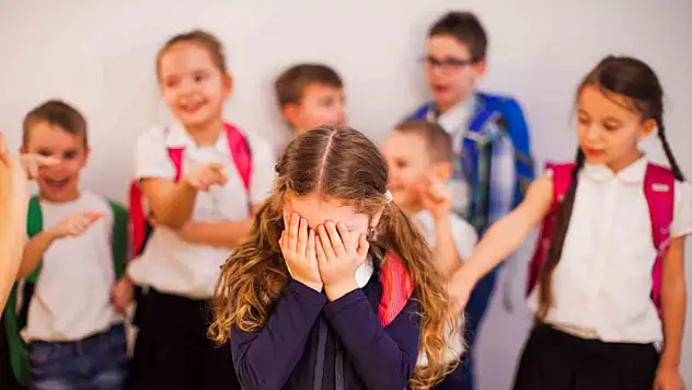 Türkiye'de akran zorbalığına karşı kapsamlı mücadele sürüyor