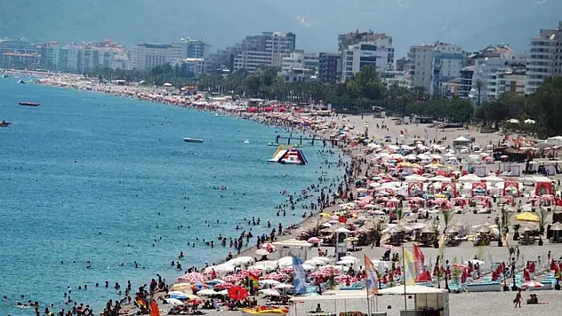 Türkiye, yılın ilk 6 ayında turizm gelirinde rekor kırdı