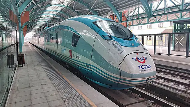 Yüksek hızlı tren ve bölgesel hatlarda bilet fiyatları güncellendi