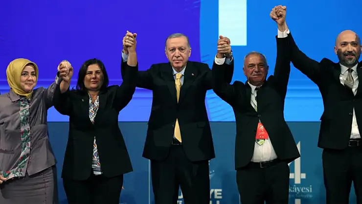 9 belediye başkanı AK Parti'ye katıldı