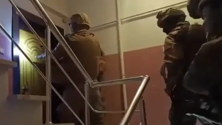 9 İlde eş zamanlı şafak operasyonu: 42 şüphelis gözaltında