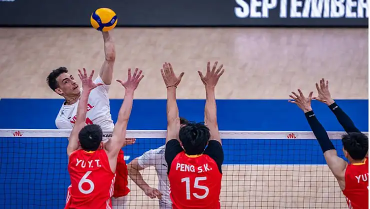 A Milli Erkek Voleybol Takımı, Milletler Ligi'ndeki ilk galibiyetini aldı