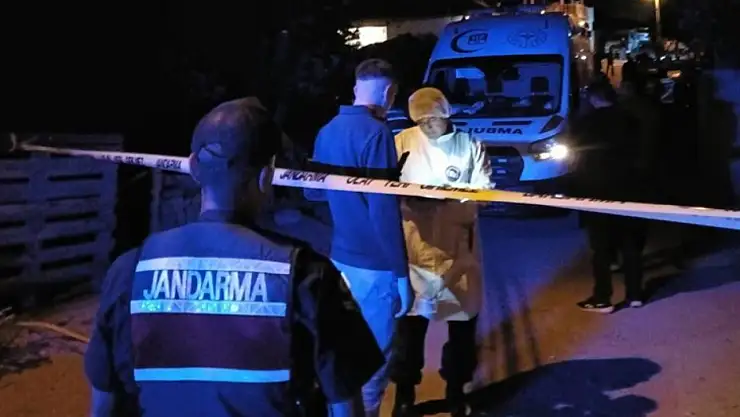 Aile cinayeti: Anne ve babasını öldürdü, iki akrabasını yaraladı