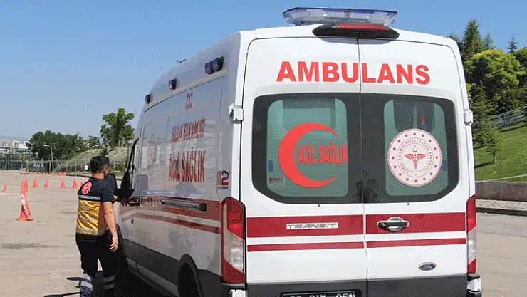 Ambulansa yol vermeyen sürücülere ağır cezalar geliyor