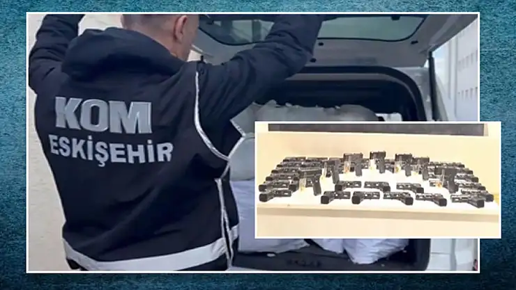 Arızalı süsü verilen araçta adeta mini cephanelik bulundu