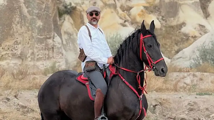 Atın üstünde feci kaza: Elektrik direğine çarpan vatandaş hayatını kaybetti