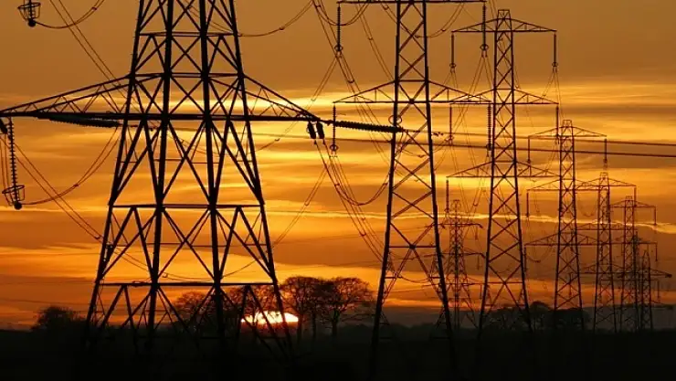 Avrupa'daki elektrik kesintileri Türkiye için risk oluşturuyor mu?